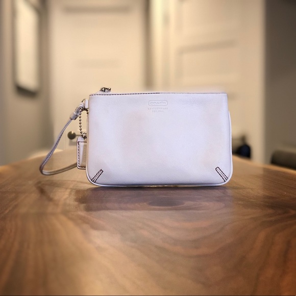 Vintage Coach Wristlet - Picture 2 of 5